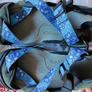Keens women's river sandals